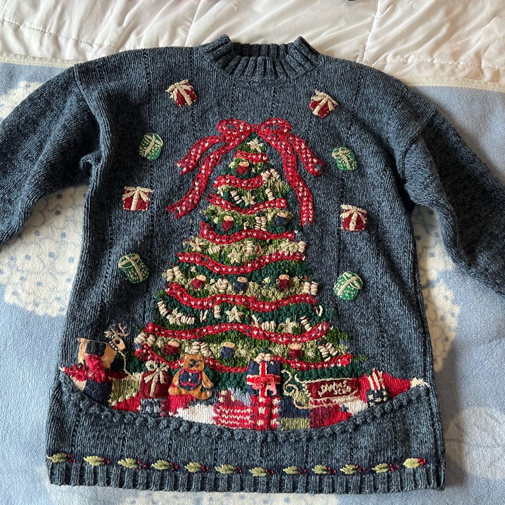 Women’s vintage knit Christmas sweater, size large. Tiara brand, year 2000